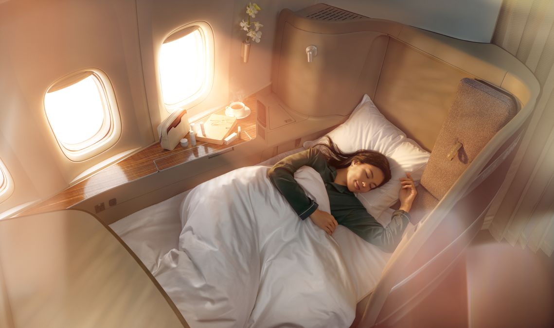 64138eedd5d042188f7172fedd799465-cathay-pacific-first-class-2000aa